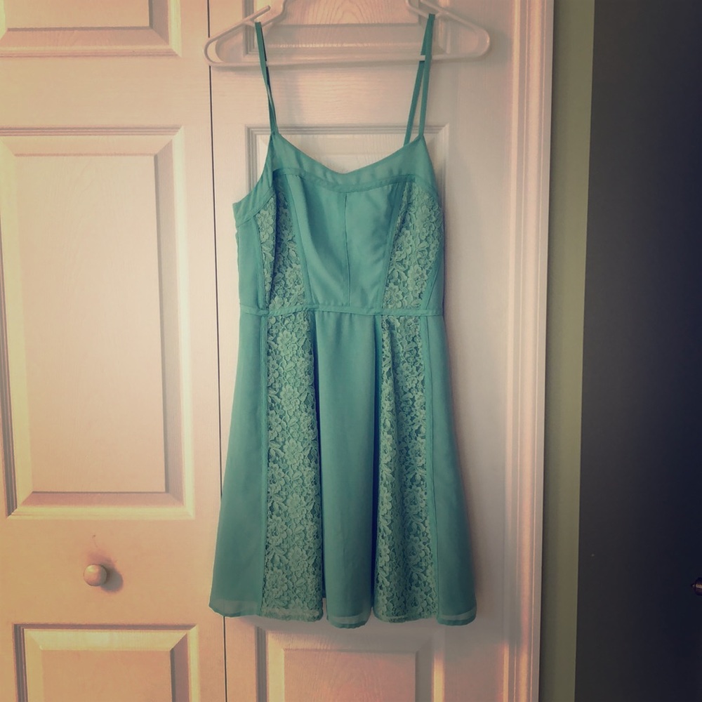 Gently worn LC Lauren Conrad mint dress